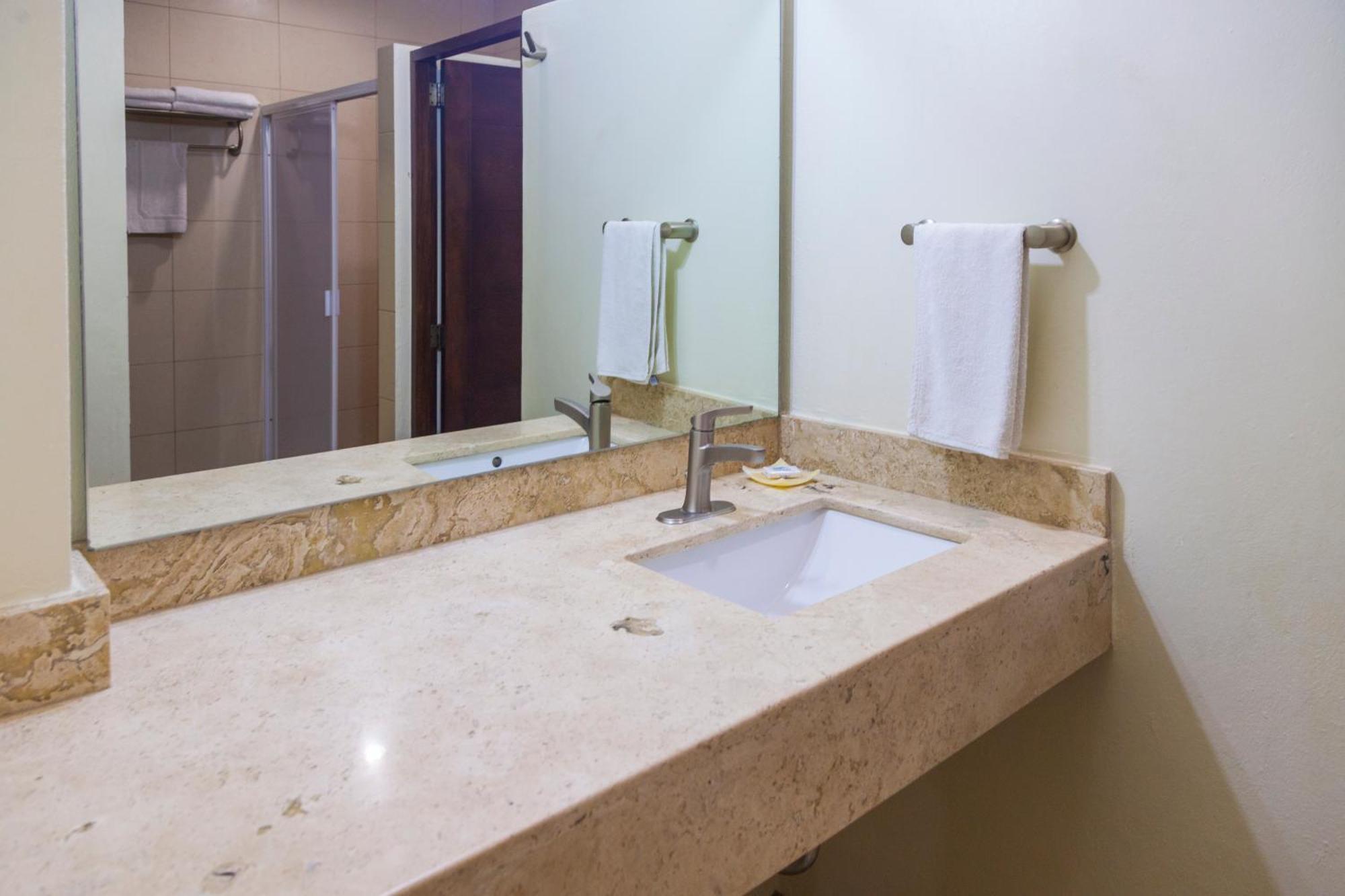 Hotel Nonni 圣克鲁斯华特库 外观 照片